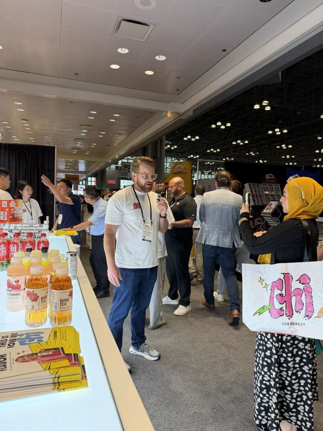 元气森林亮相北美食品展 Chi荔枝气泡水获评“编辑最爱”配图